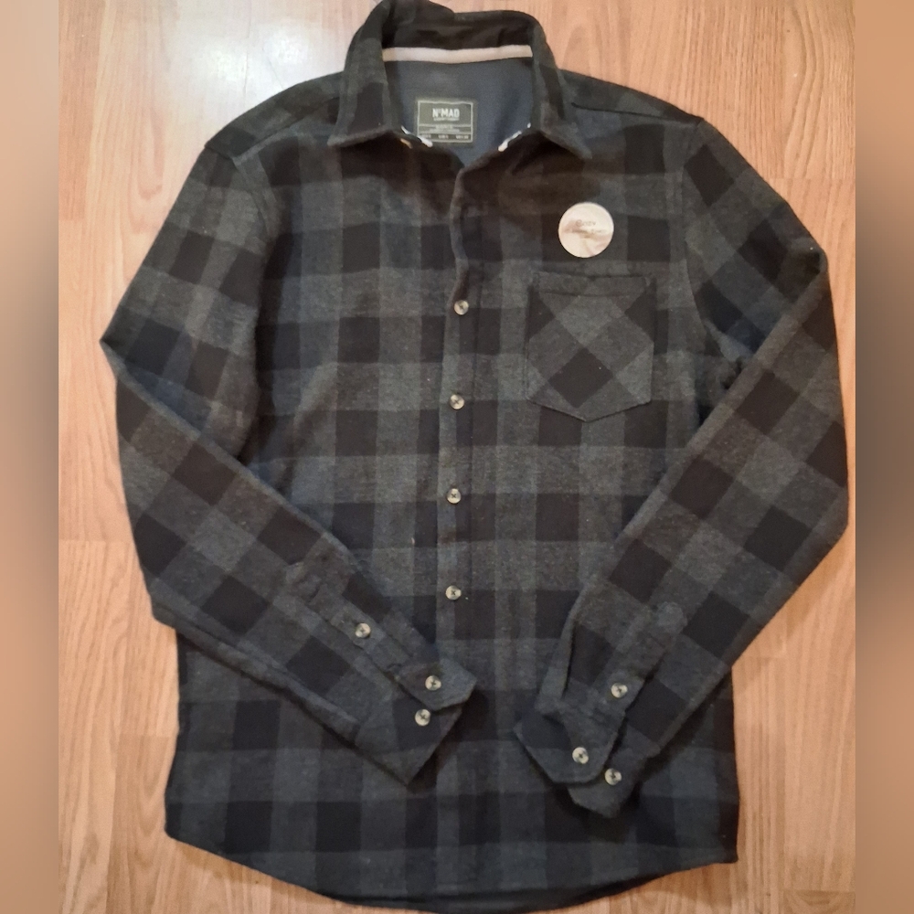 NWOT Nomad BY CRAFT+FLOW. Plaid Lined Flannel Shirt. Mens. Size Small
